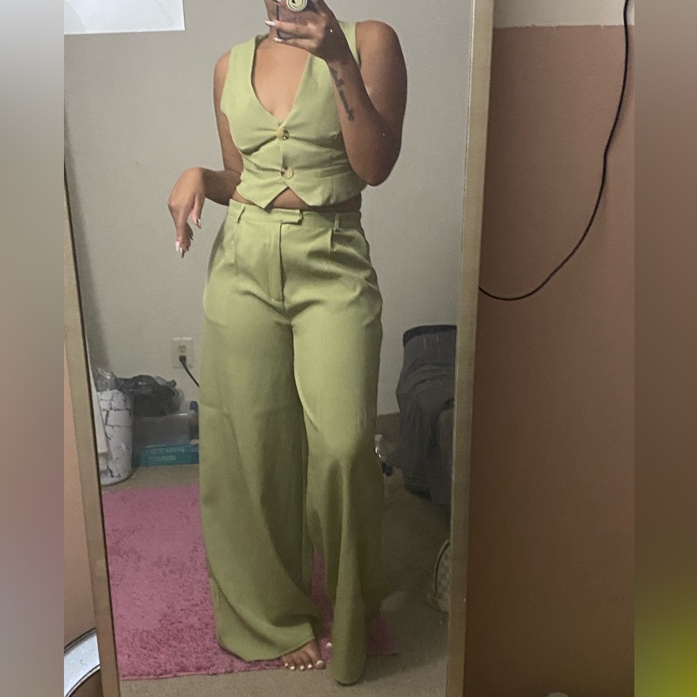 Green Two piece vest and pants set